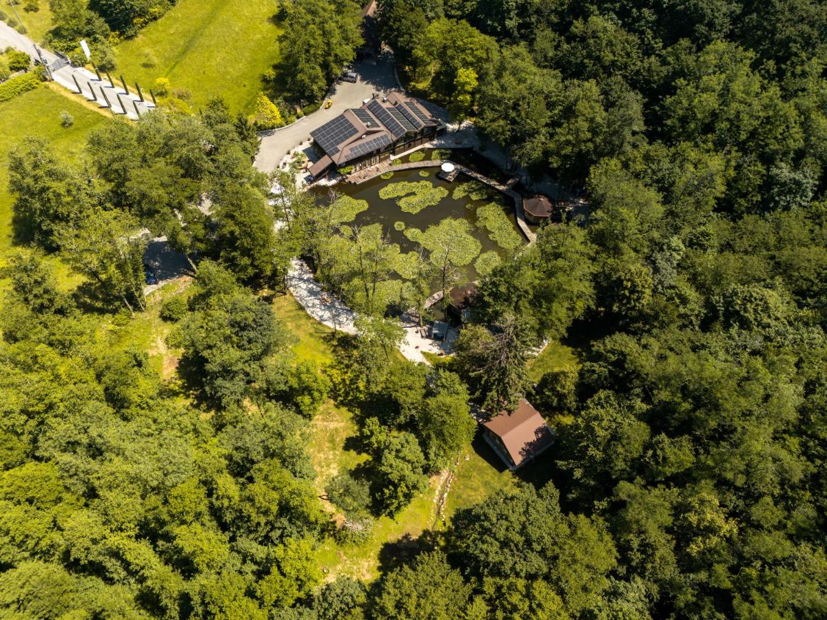 Pikol Lake Village Wine Estate