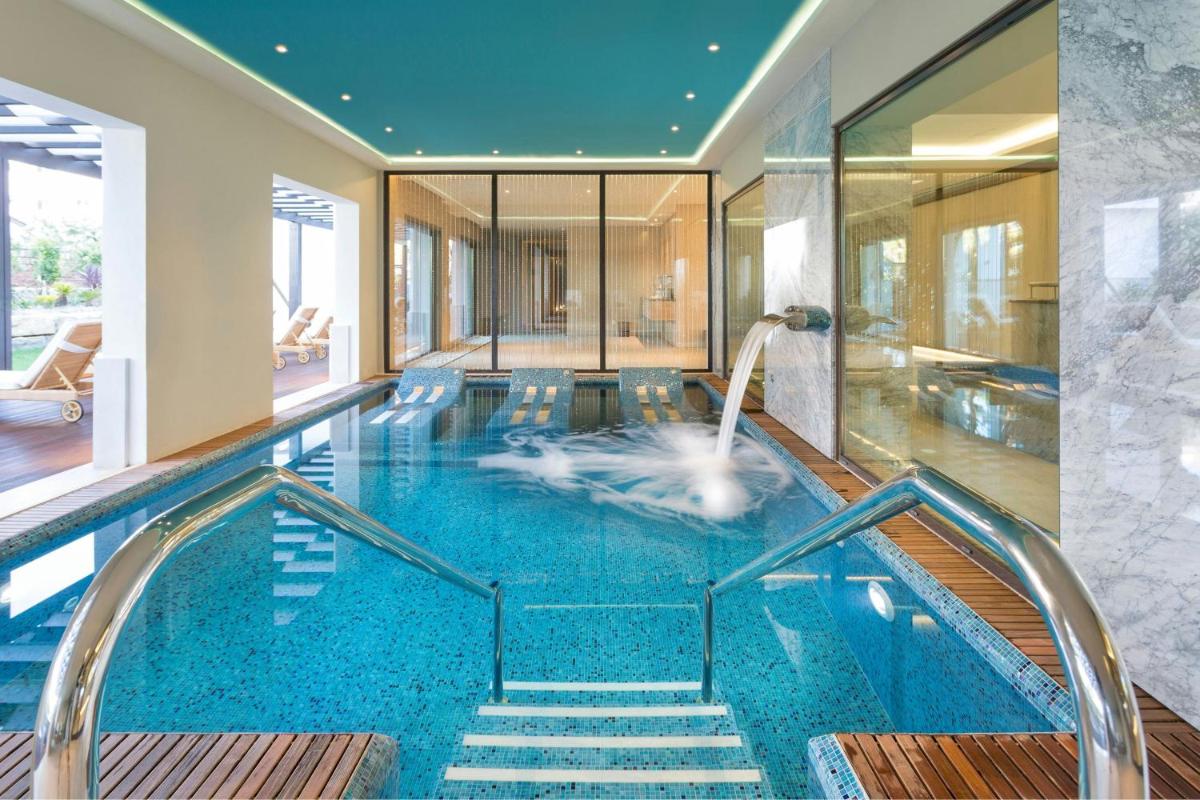 Pine Cliffs Hotel, a Luxury Collection Resort, Algarve