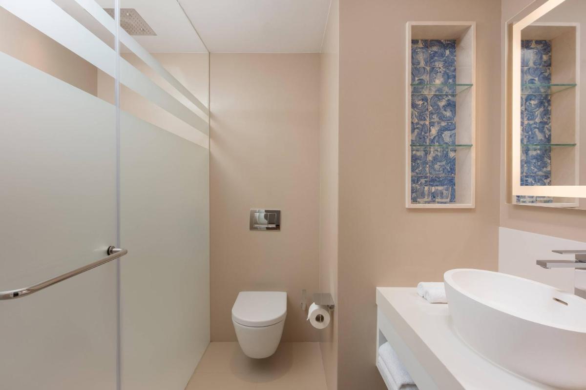 Pine Cliffs Hotel, a Luxury Collection Resort, Algarve
