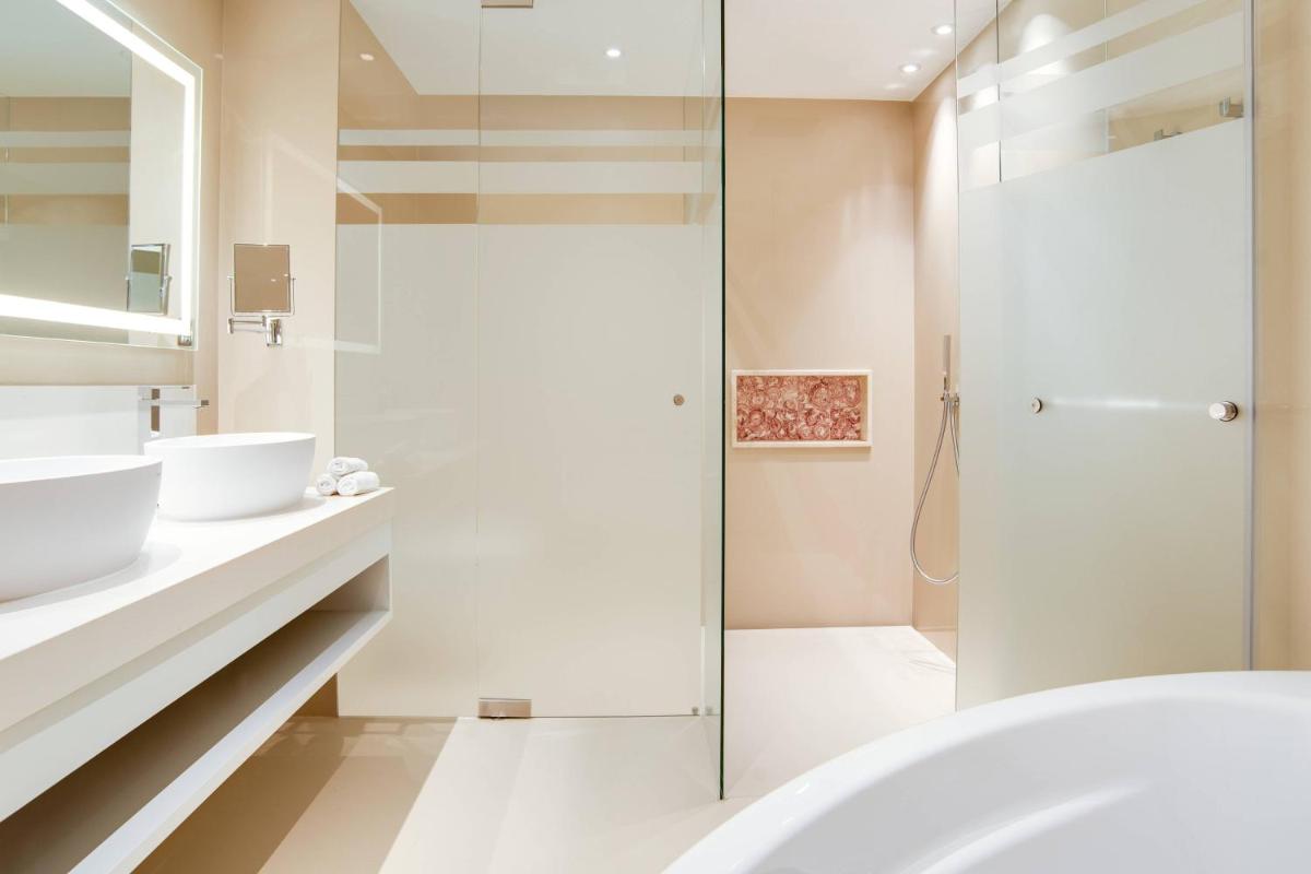 Pine Cliffs Hotel, a Luxury Collection Resort, Algarve