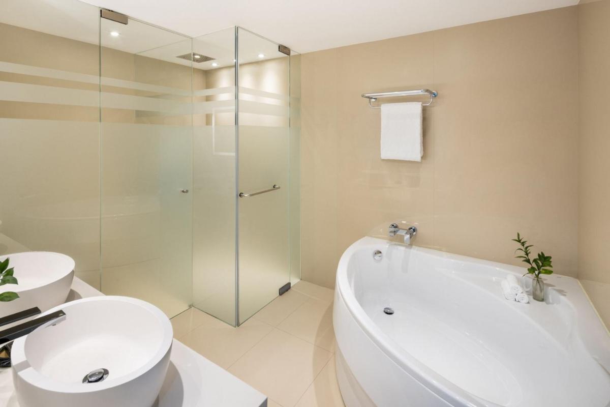Pine Cliffs Hotel, a Luxury Collection Resort, Algarve