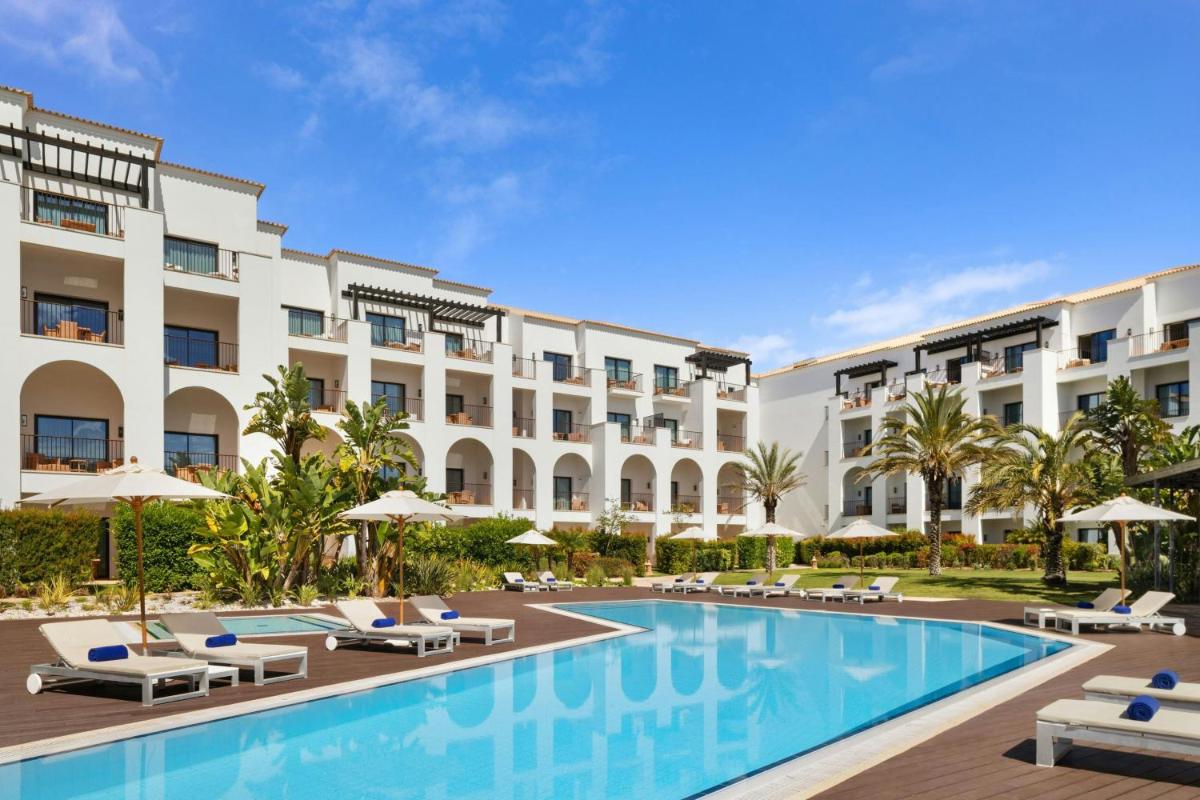 Pine Cliffs Hotel, a Luxury Collection Resort, Algarve