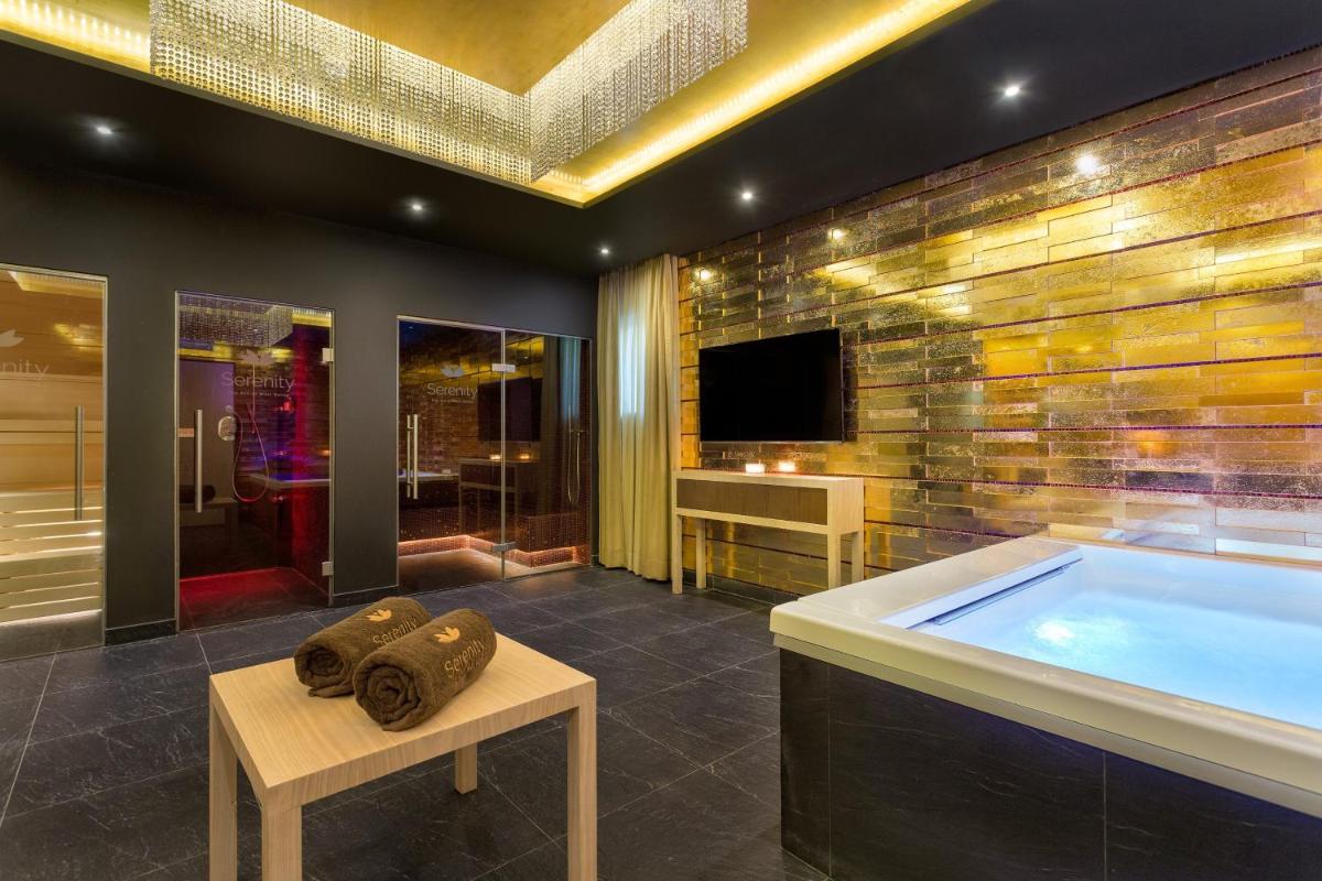 Pine Cliffs Hotel, a Luxury Collection Resort, Algarve