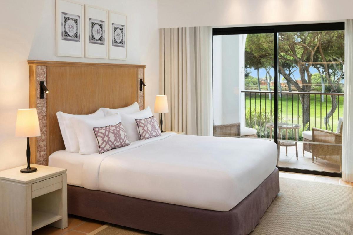 Pine Cliffs Ocean Suites, a Luxury Collection Resort & Spa, Algarve