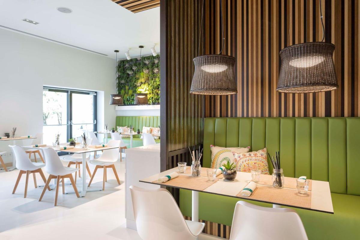 Pine Cliffs Ocean Suites, a Luxury Collection Resort & Spa, Algarve