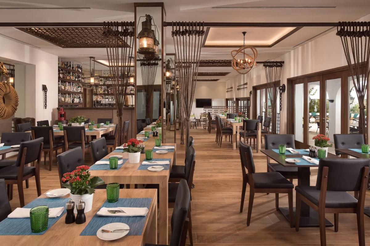 Pine Cliffs Ocean Suites, a Luxury Collection Resort & Spa, Algarve