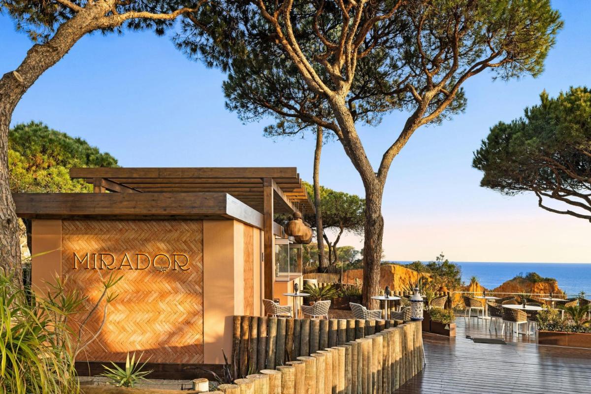 Pine Cliffs Ocean Suites, a Luxury Collection Resort & Spa, Algarve