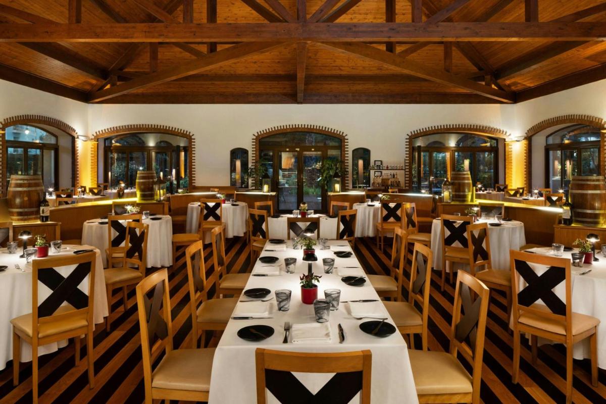 Pine Cliffs Ocean Suites, a Luxury Collection Resort & Spa, Algarve