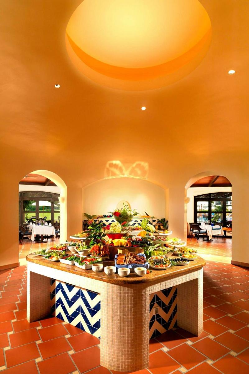 Pine Cliffs Ocean Suites, a Luxury Collection Resort & Spa, Algarve