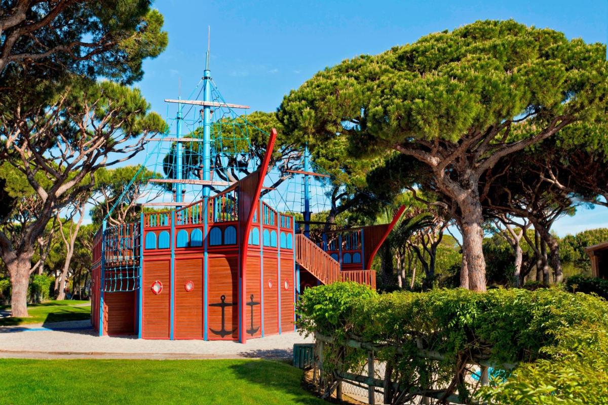 Pine Cliffs Ocean Suites, a Luxury Collection Resort & Spa, Algarve