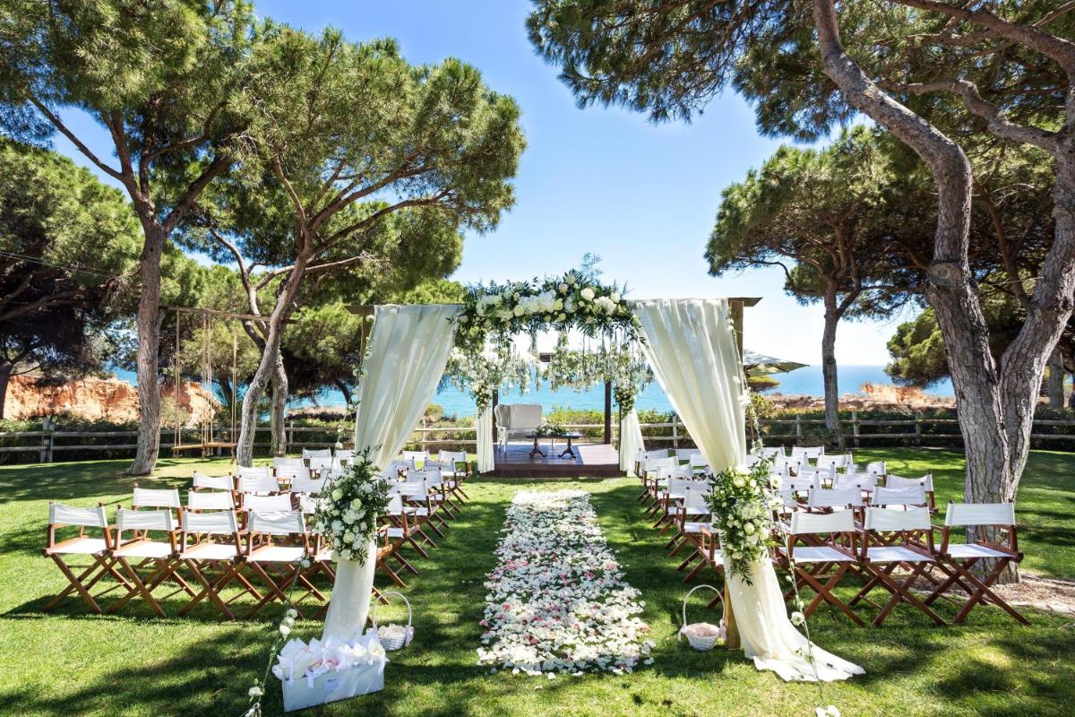 Pine Cliffs Ocean Suites, a Luxury Collection Resort & Spa, Algarve