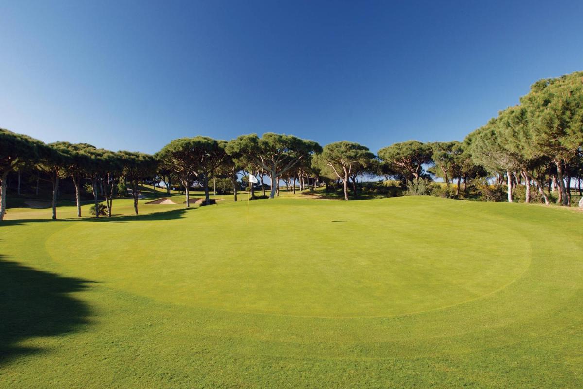 Pine Cliffs Ocean Suites, a Luxury Collection Resort & Spa, Algarve