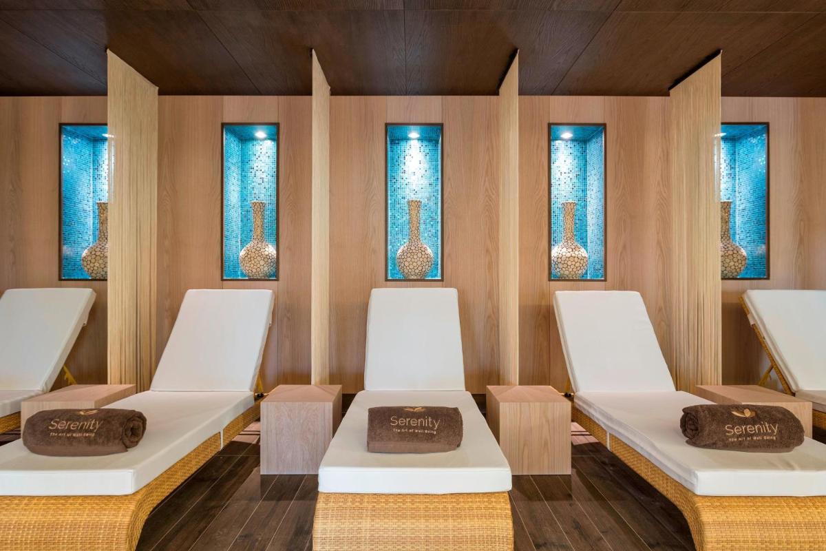 Pine Cliffs Ocean Suites, a Luxury Collection Resort & Spa, Algarve