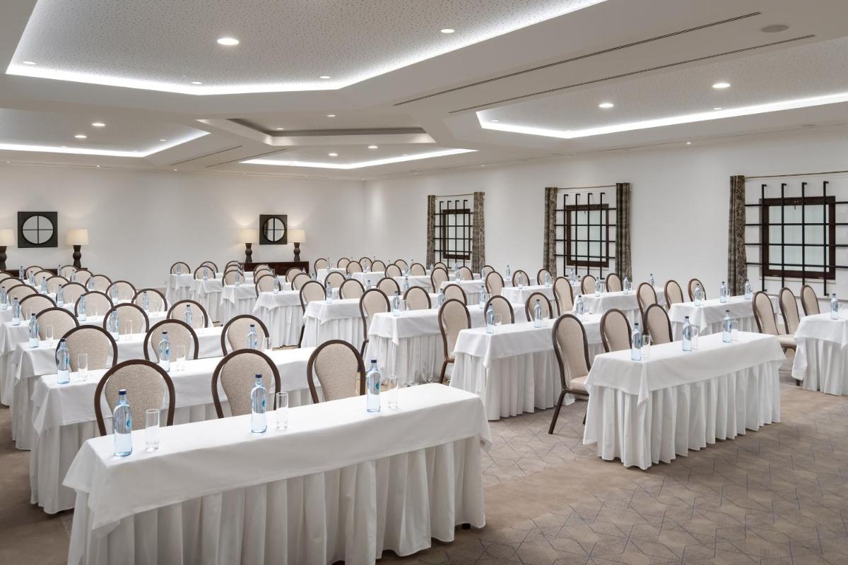 Pine Cliffs Ocean Suites, a Luxury Collection Resort & Spa, Algarve