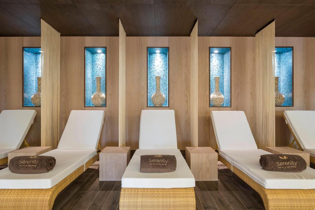 Pine Cliffs Ocean Suites, a Luxury Collection Resort & Spa, Algarve