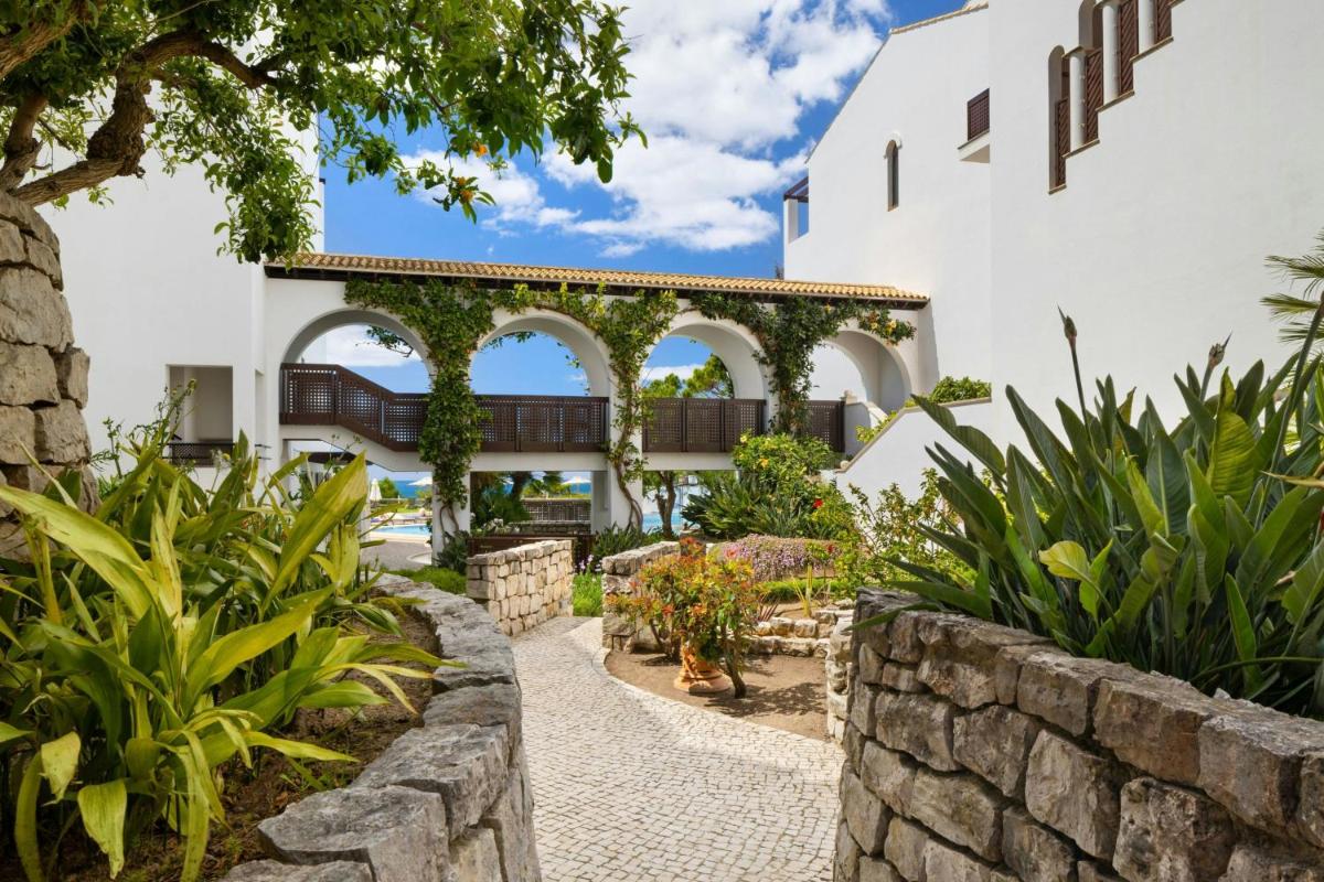 Pine Cliffs Ocean Suites, a Luxury Collection Resort & Spa, Algarve