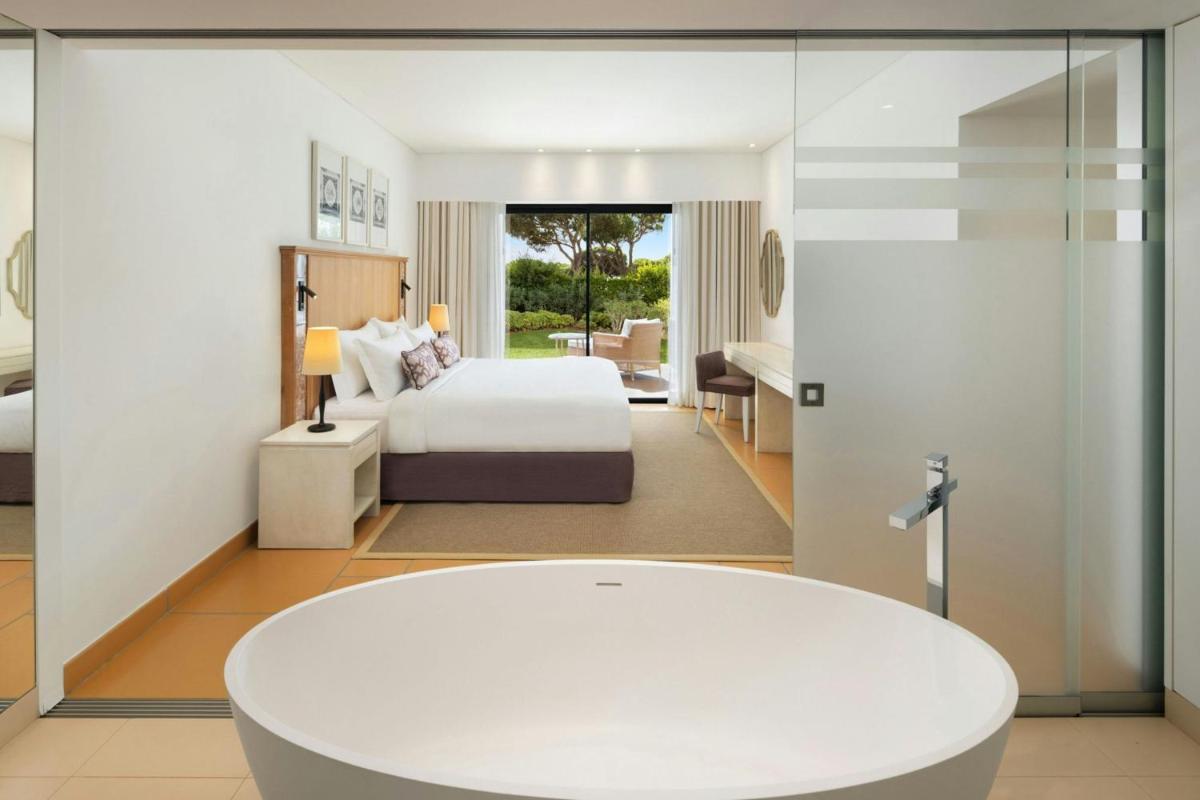 Pine Cliffs Ocean Suites, a Luxury Collection Resort & Spa, Algarve