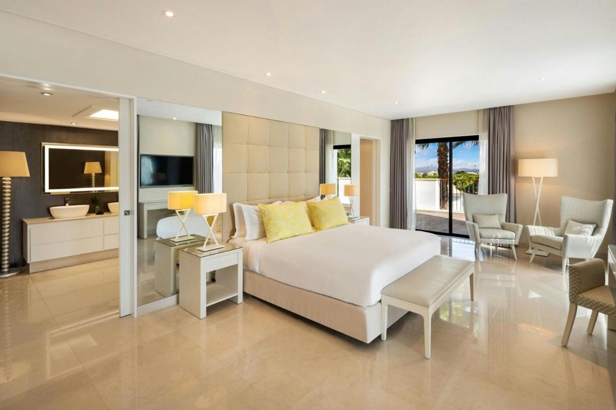 Pine Cliffs Ocean Suites, a Luxury Collection Resort & Spa, Algarve