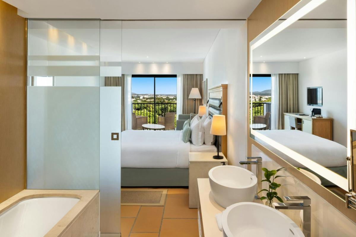 Pine Cliffs Ocean Suites, a Luxury Collection Resort & Spa, Algarve