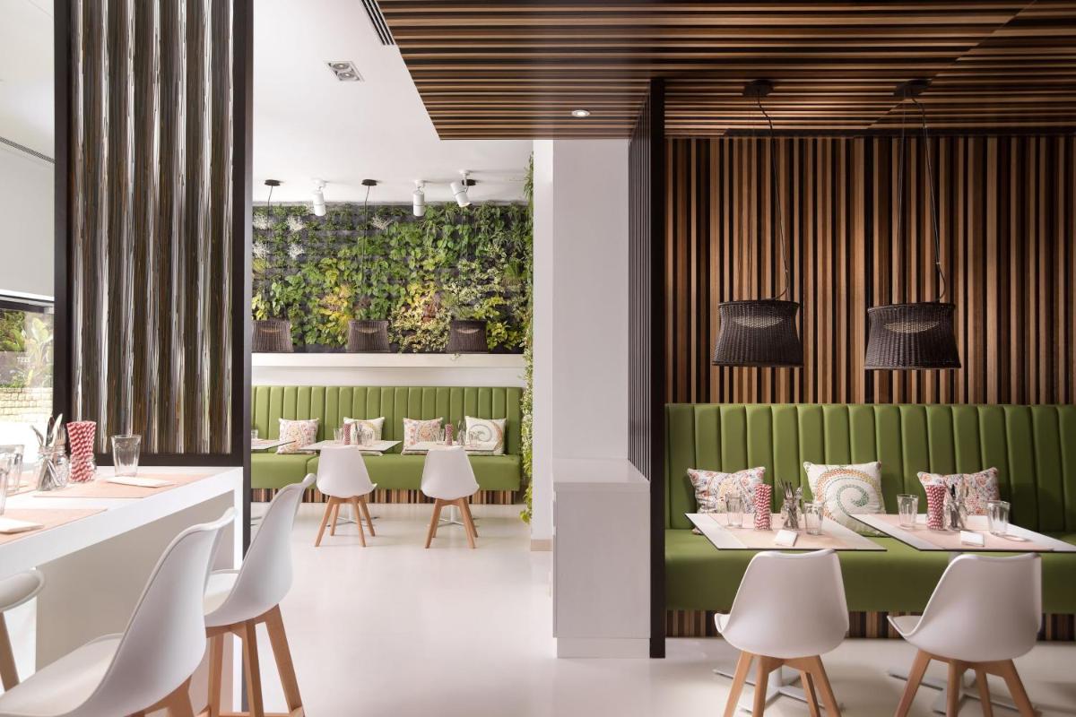 Pine Cliffs Ocean Suites, a Luxury Collection Resort & Spa, Algarve