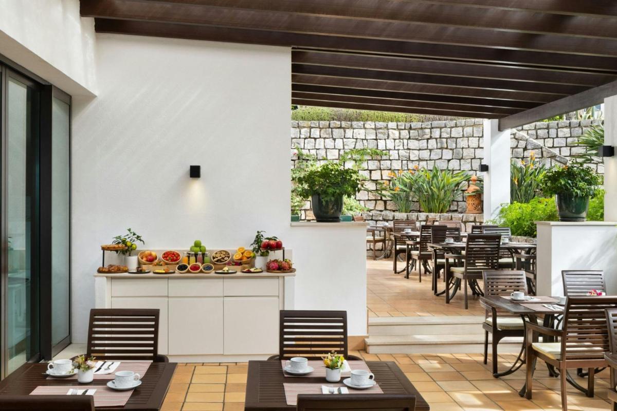 Pine Cliffs Ocean Suites, a Luxury Collection Resort & Spa, Algarve