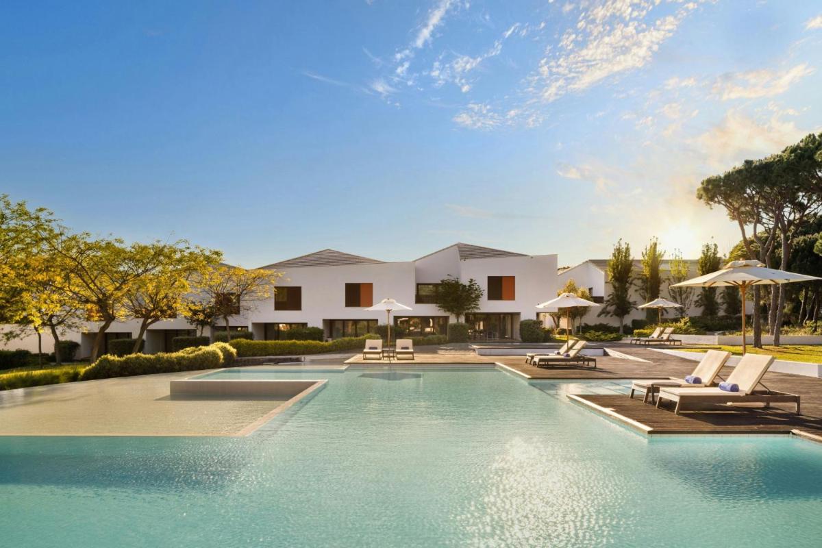 Pine Cliffs Ocean Suites, a Luxury Collection Resort & Spa, Algarve
