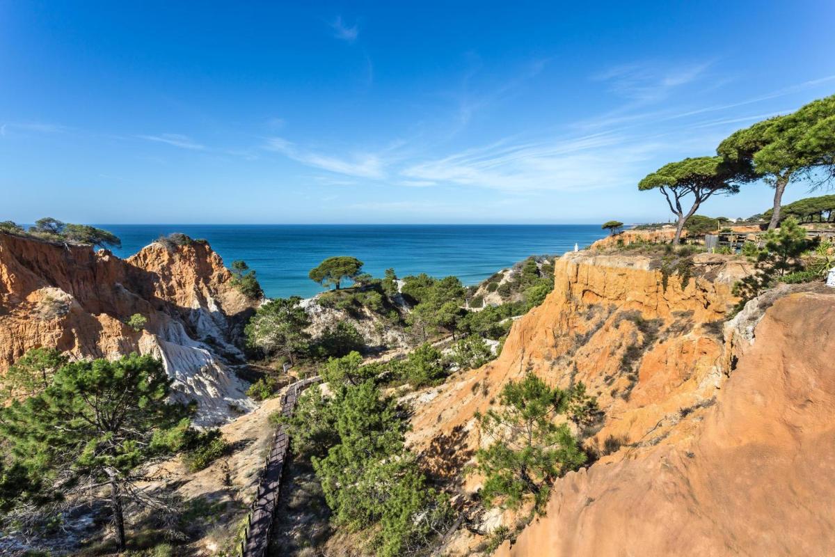 Pine Cliffs Ocean Suites, a Luxury Collection Resort & Spa, Algarve