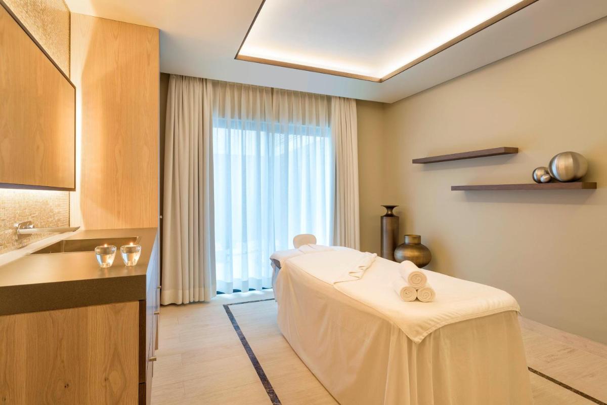 Pine Cliffs Ocean Suites, a Luxury Collection Resort & Spa, Algarve