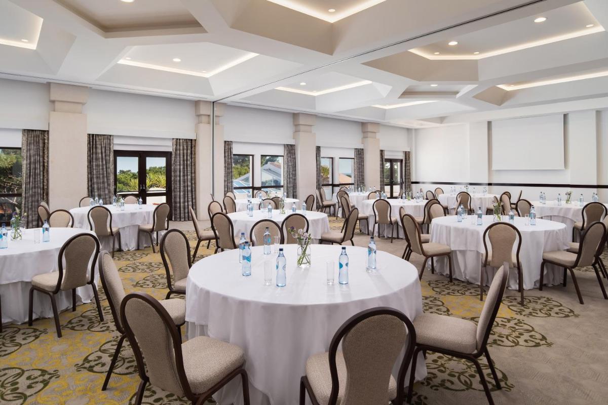 Pine Cliffs Ocean Suites, a Luxury Collection Resort & Spa, Algarve