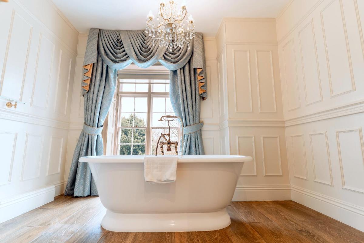 Plas Dinas Country House