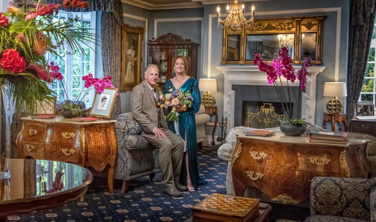 Plas Dinas Country House