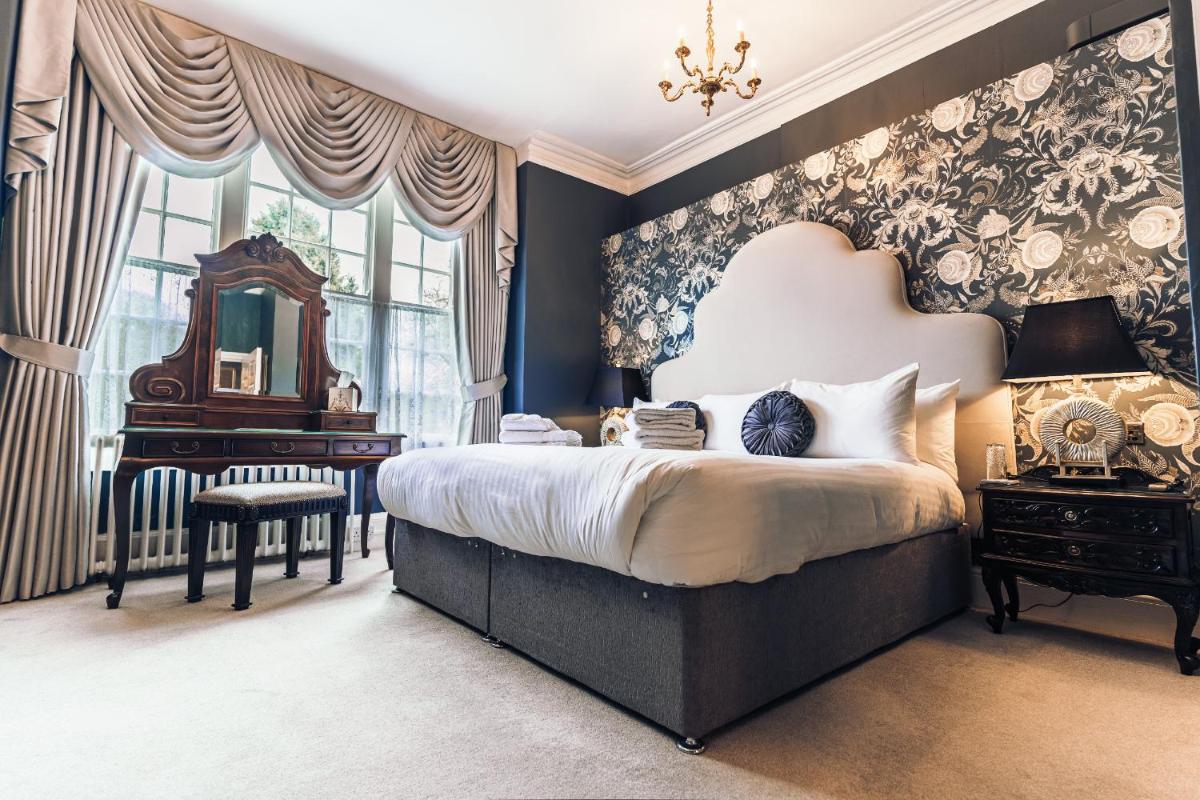 Plas Dinas Country House