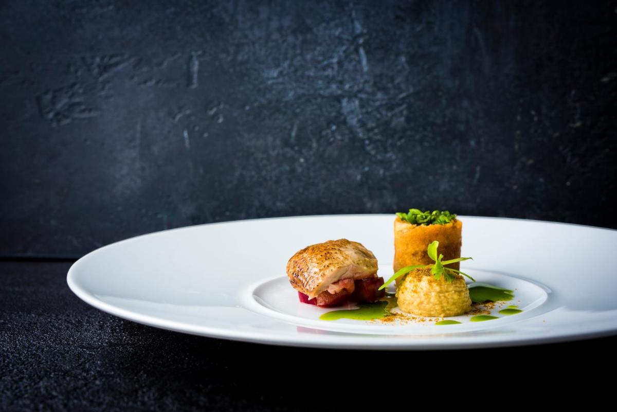 Plas Dinas Country House