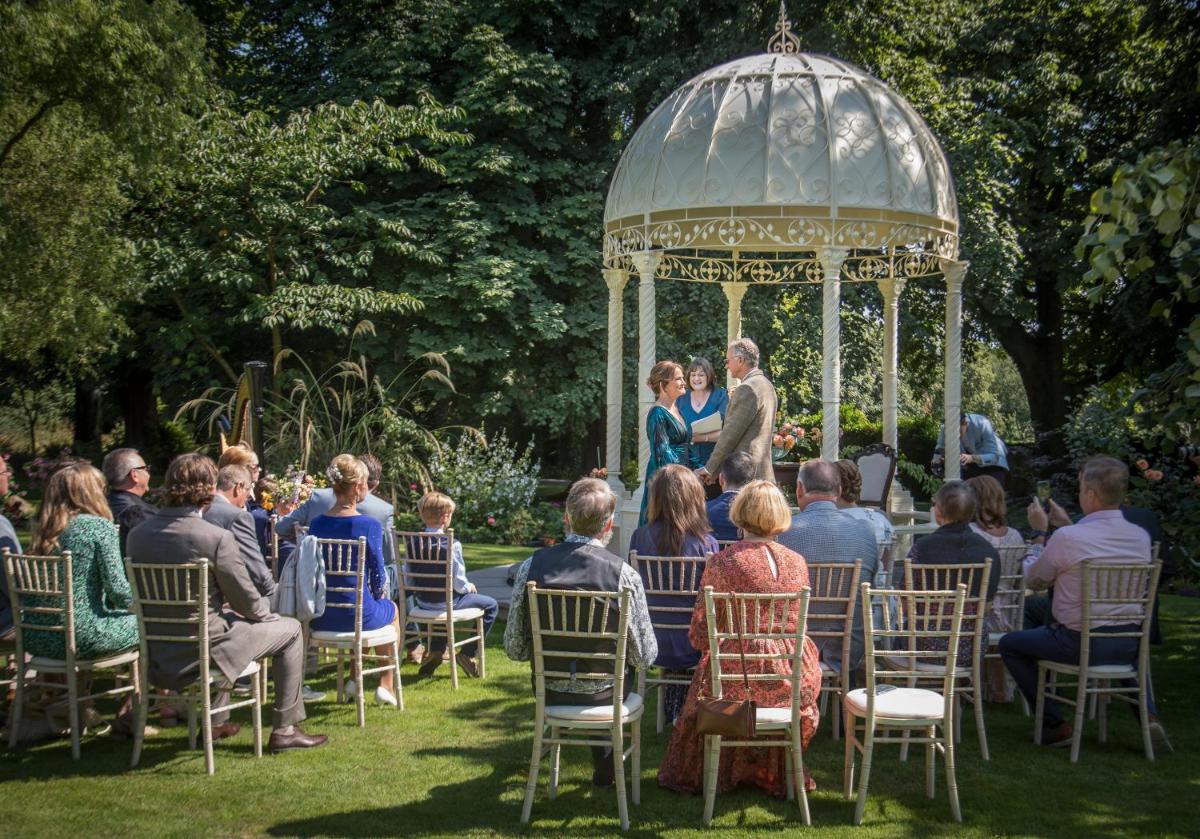 Plas Dinas Country House