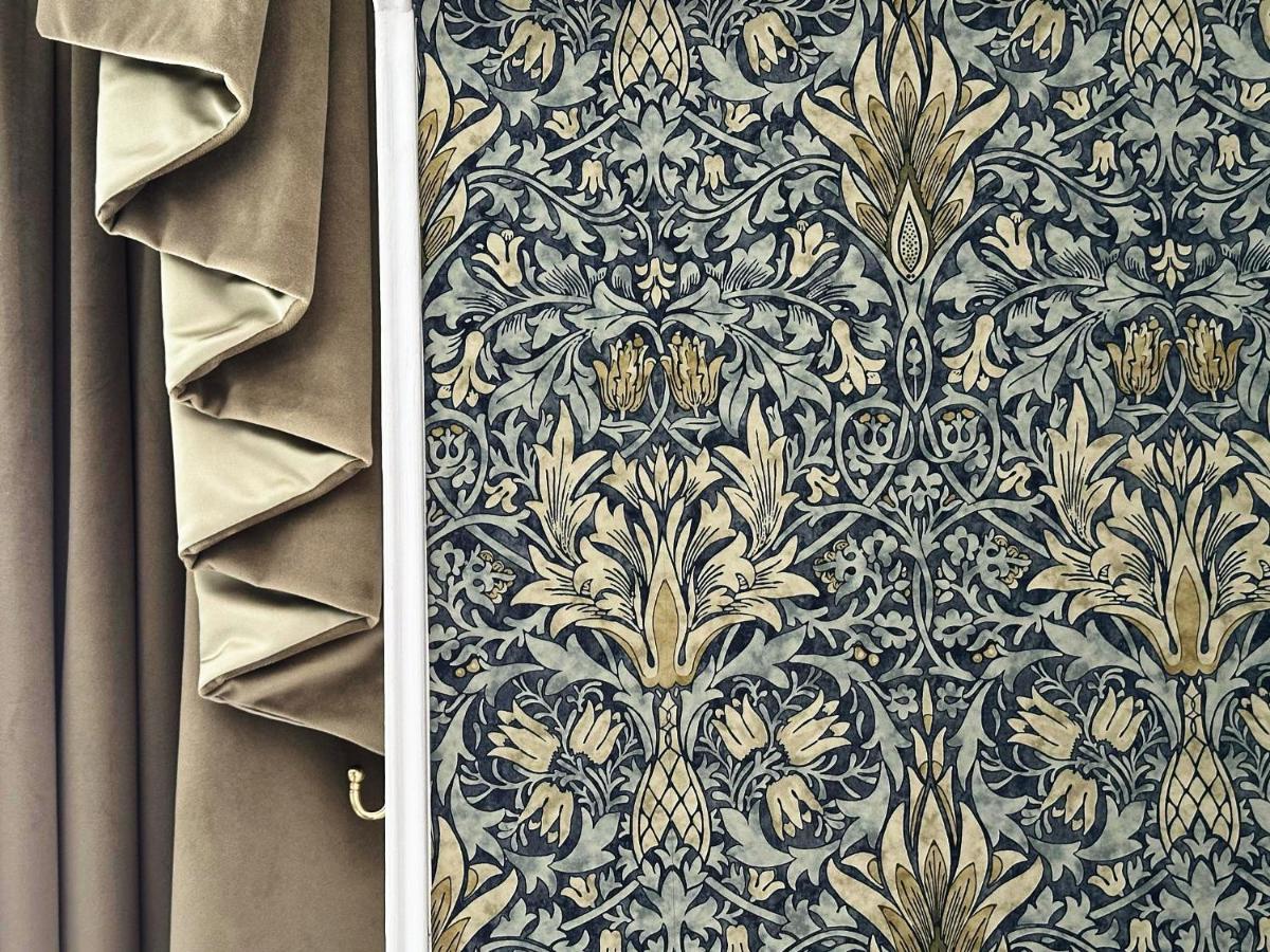 Plas Dinas Country House