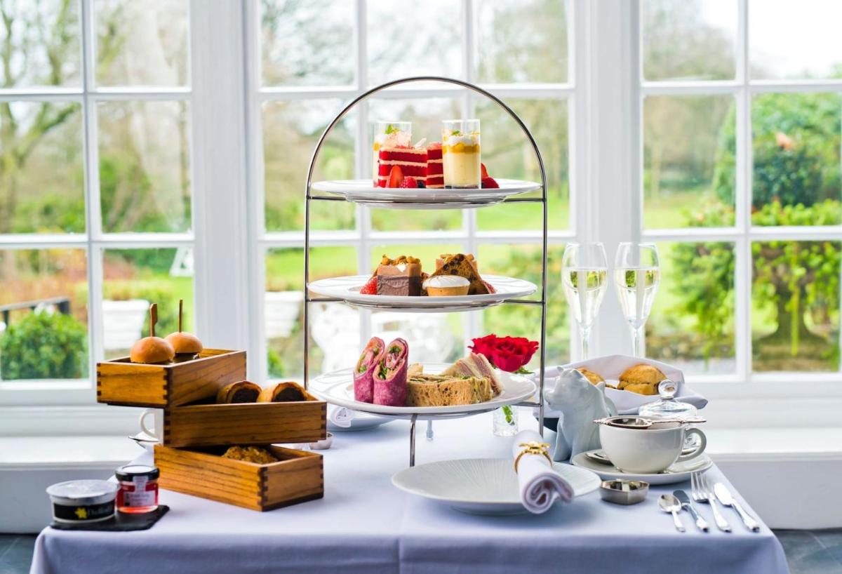 Plas Dinas Country House