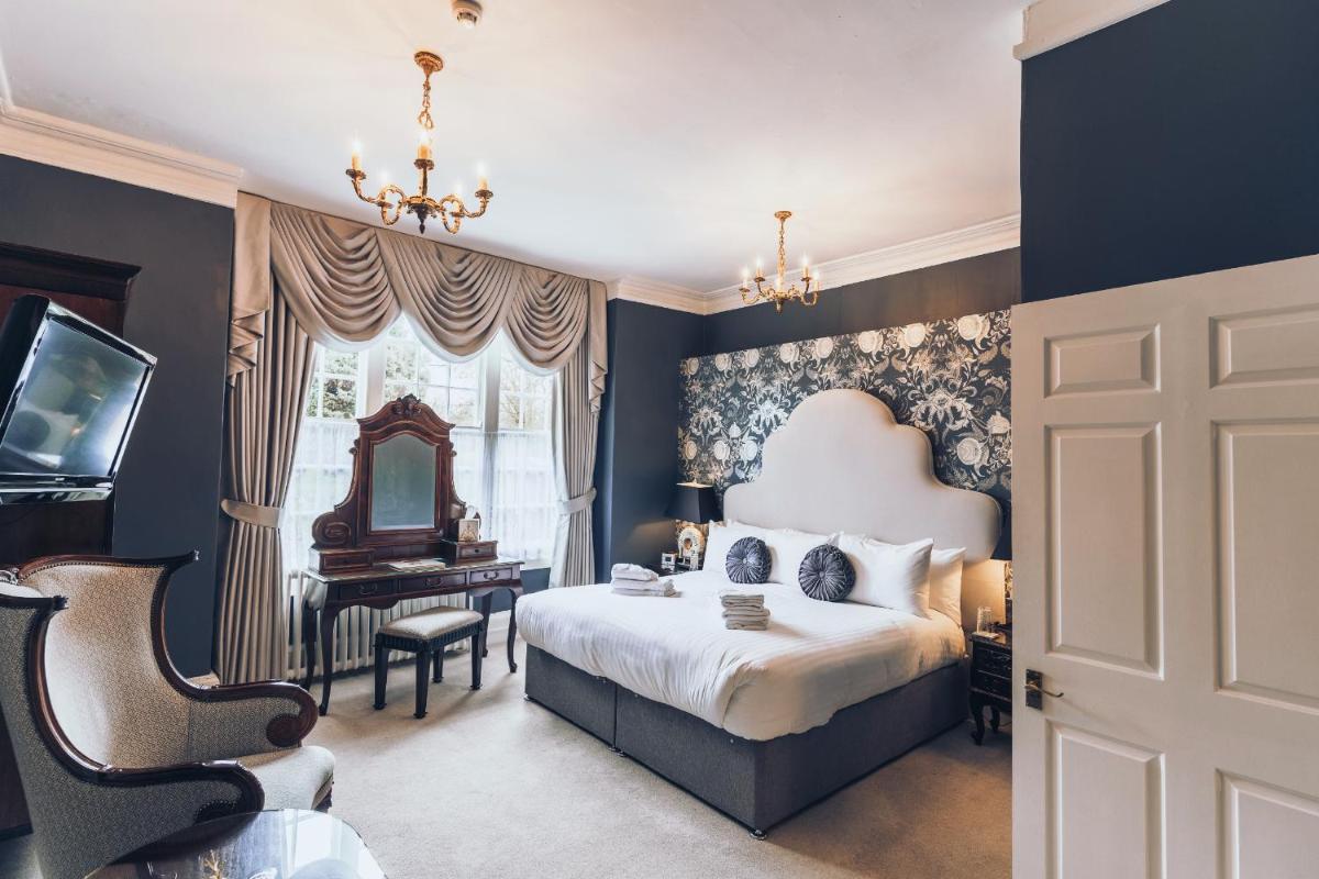 Plas Dinas Country House