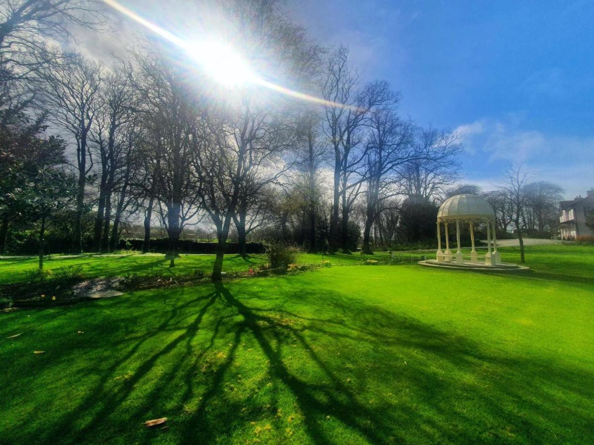 Plas Dinas Country House