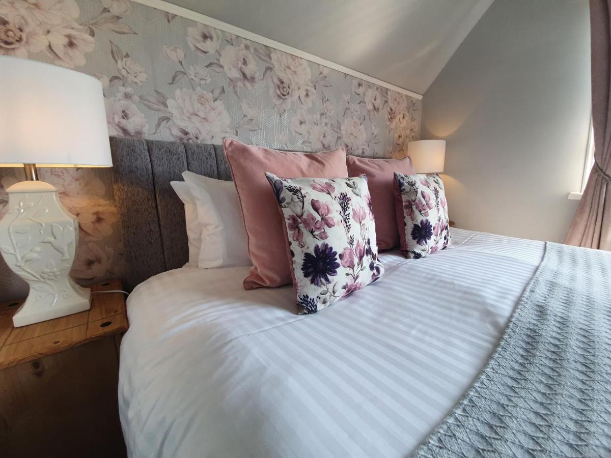 Plas Dinas Country House