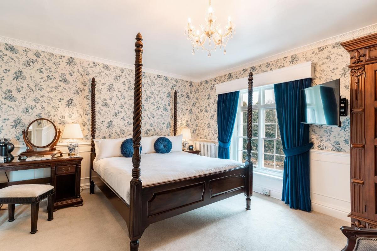Plas Dinas Country House