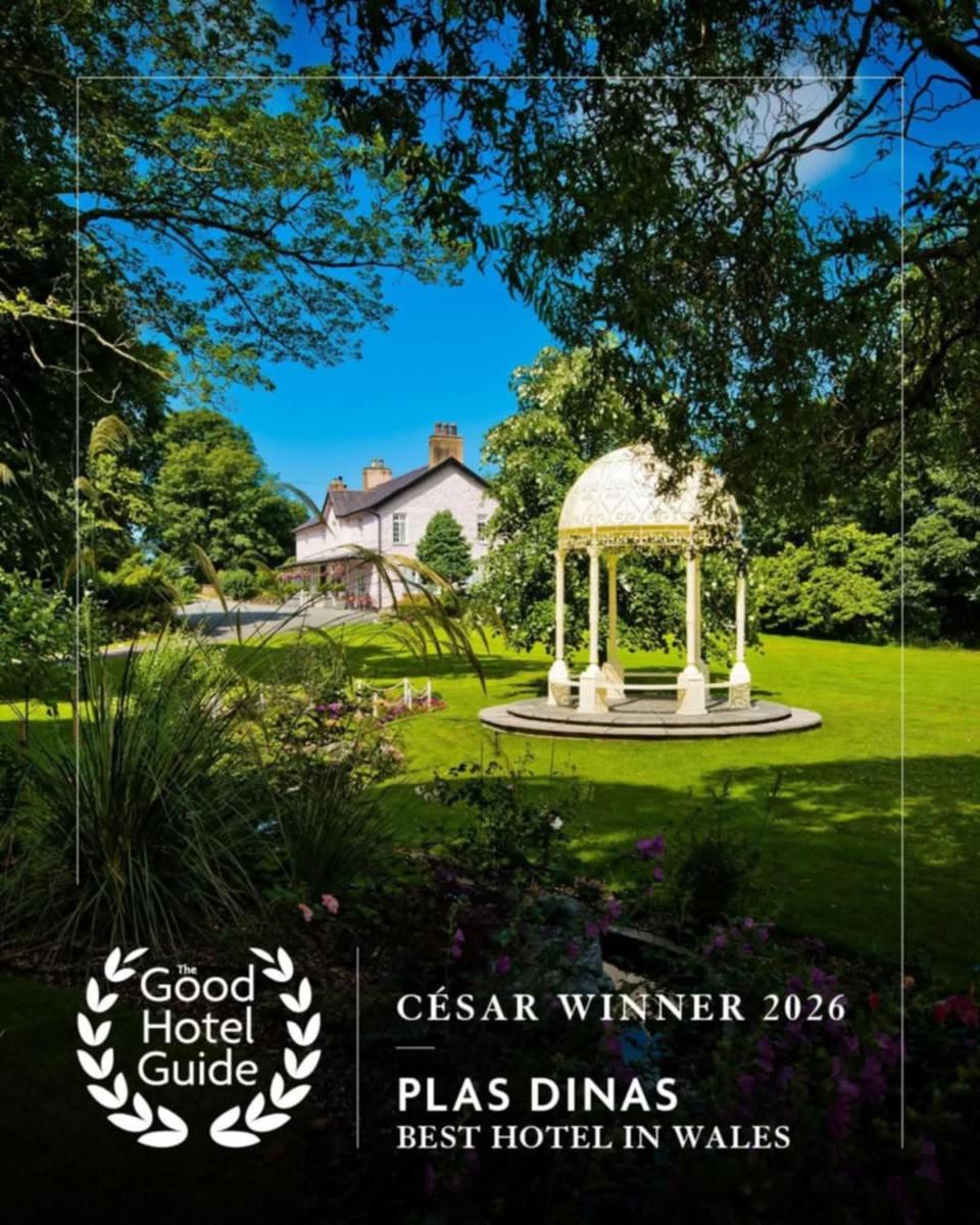 Plas Dinas Country House