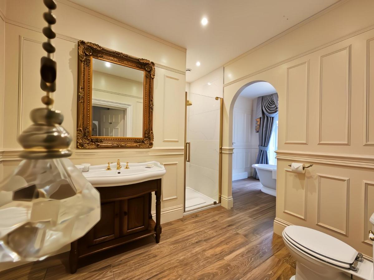 Plas Dinas Country House