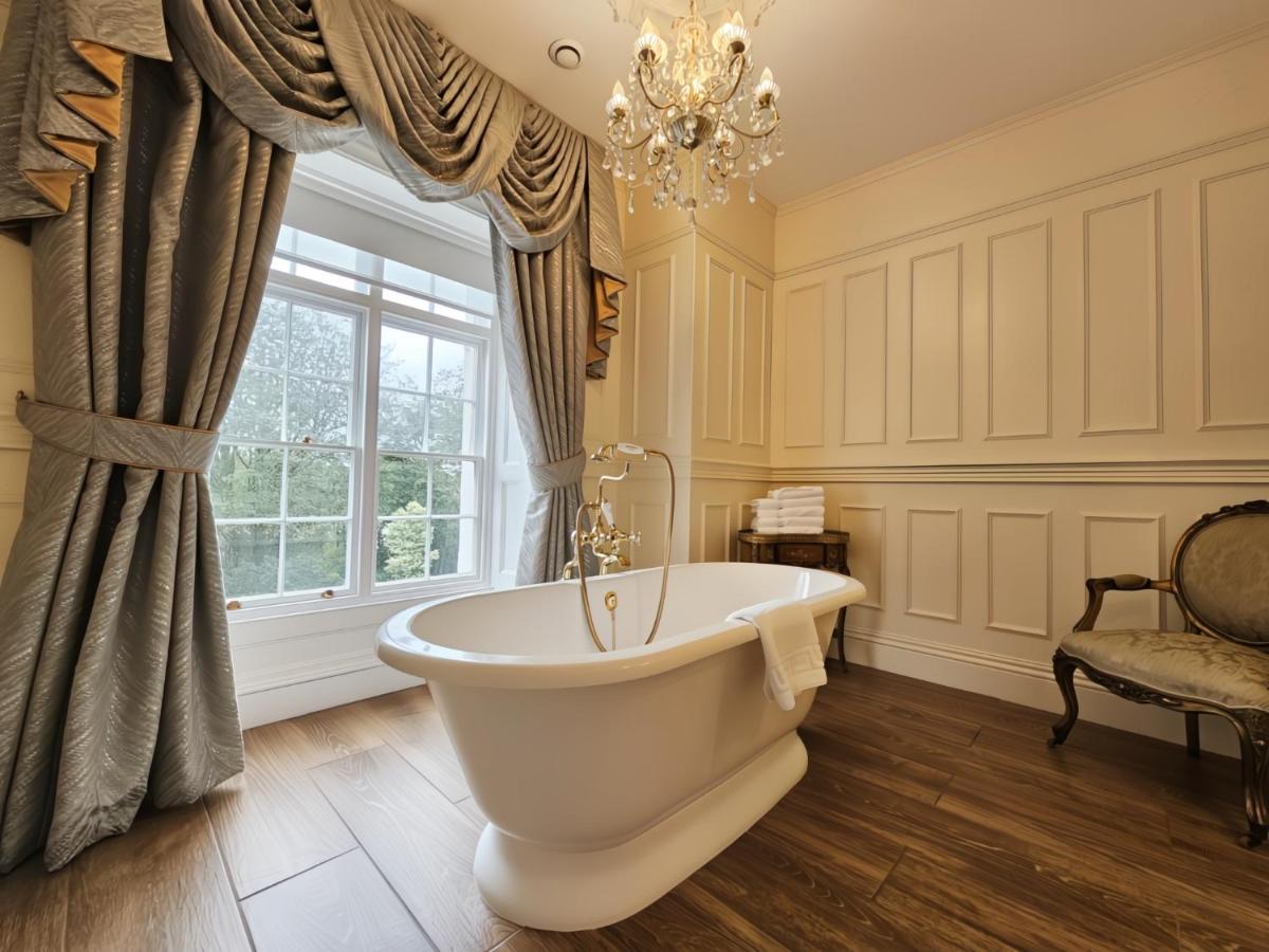 Plas Dinas Country House