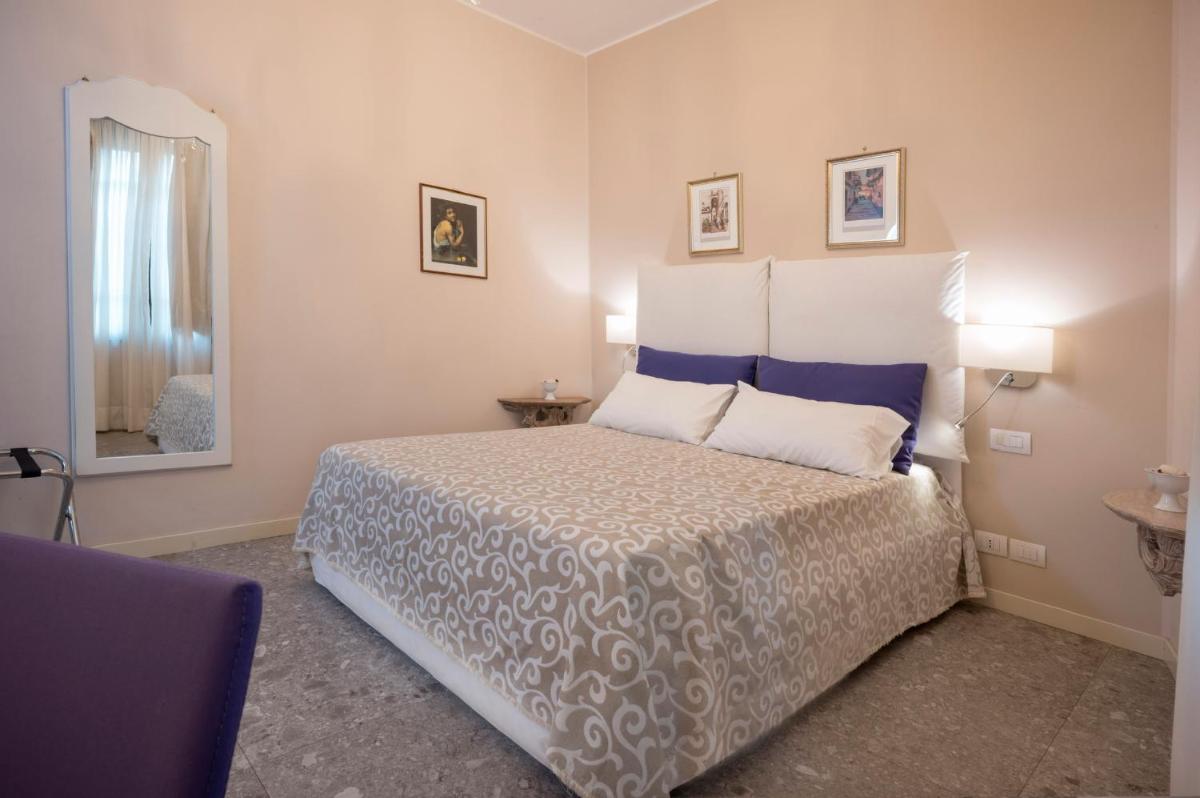 Porta Di Mezzo Luxury Suites & Rooms