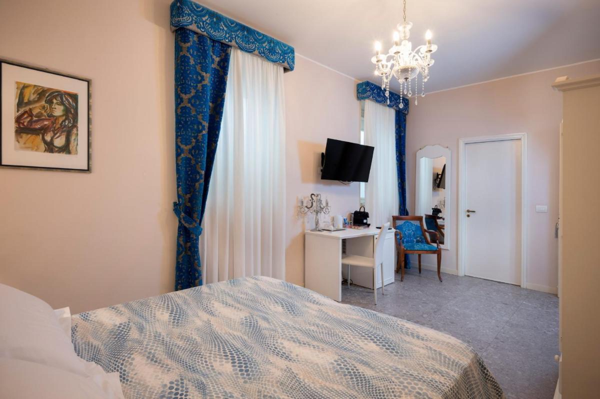 Porta Di Mezzo Luxury Suites & Rooms
