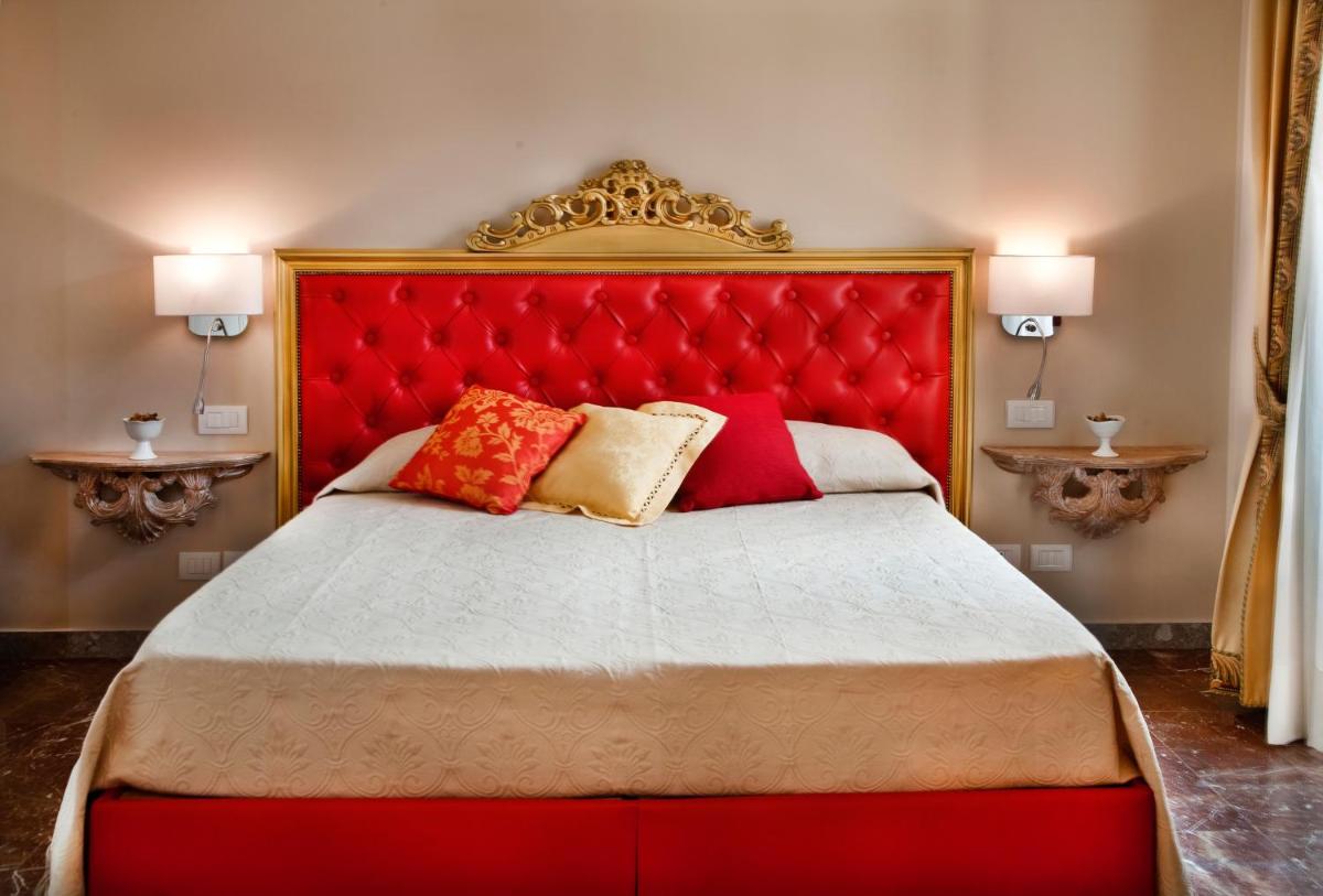 Porta Di Mezzo Luxury Suites & Rooms