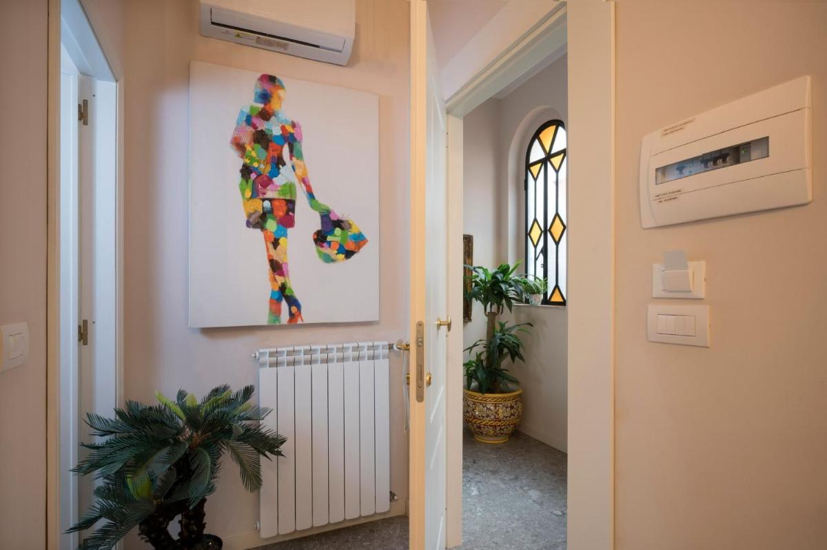 Porta Di Mezzo Luxury Suites & Rooms