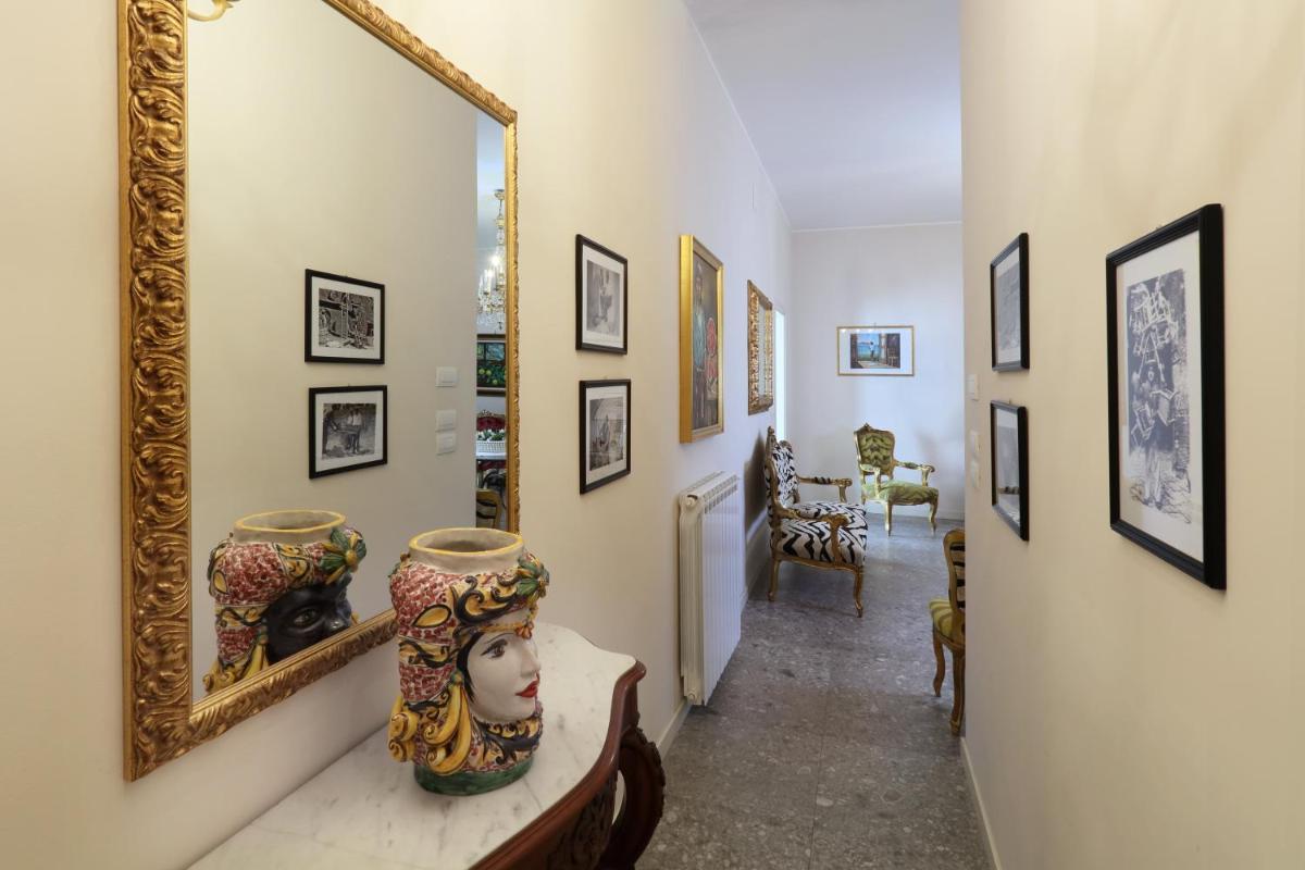 Porta Di Mezzo Luxury Suites & Rooms
