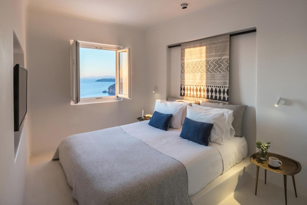 Porto Fira Suites