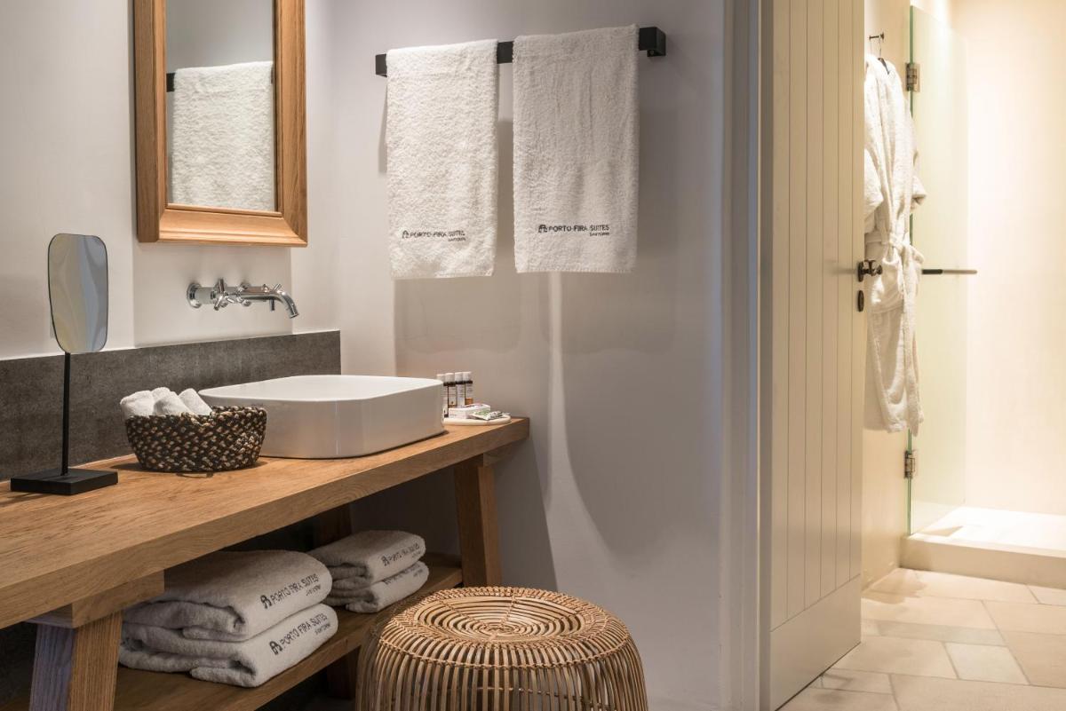 Porto Fira Suites